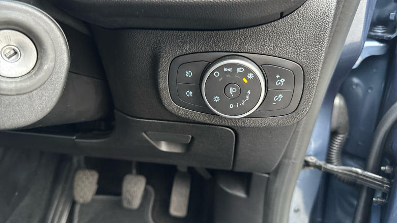 Ford Fiesta 1.1 Zetec 3dr Petrol Hatchback